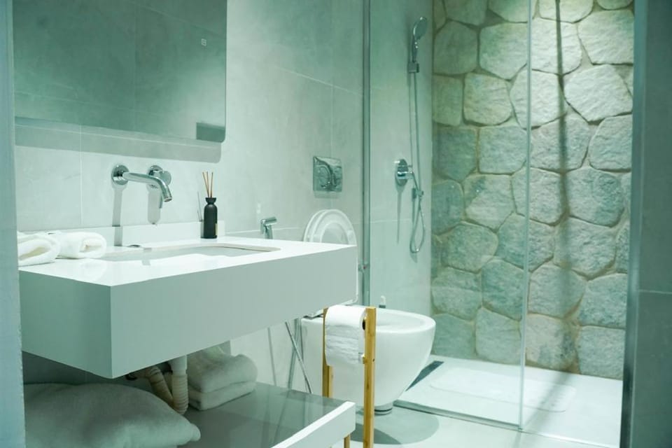 1 bed apartment in Lekki Phase one Apartment in Lagos