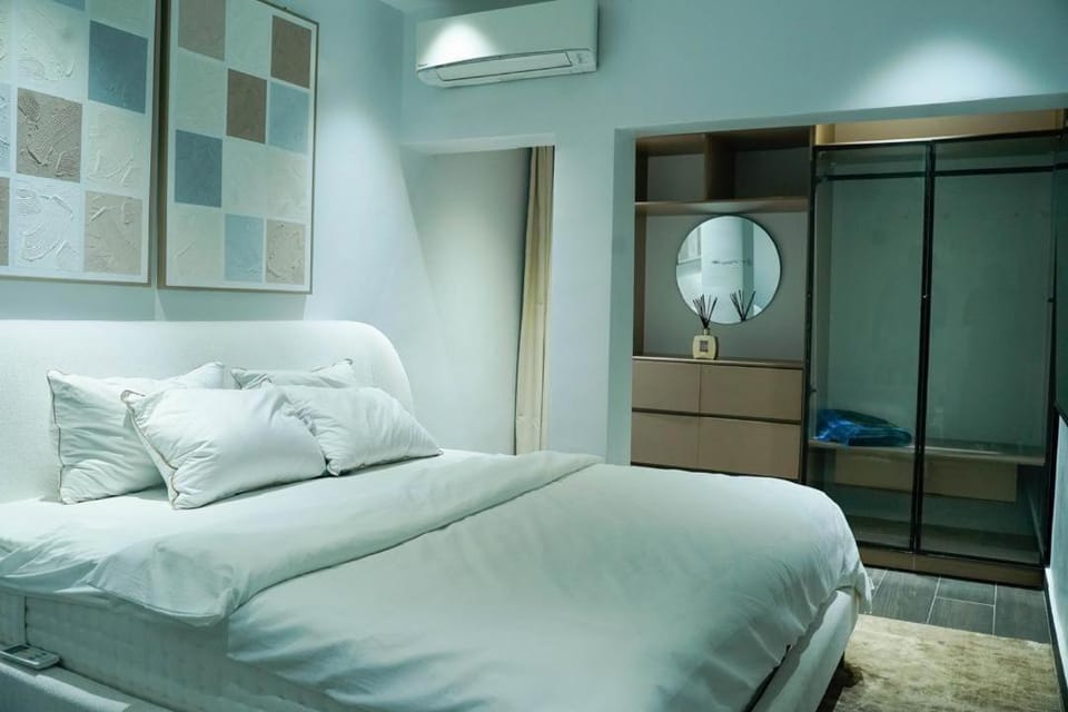 1 bed apartment in Lekki Phase one Apartment in Lagos