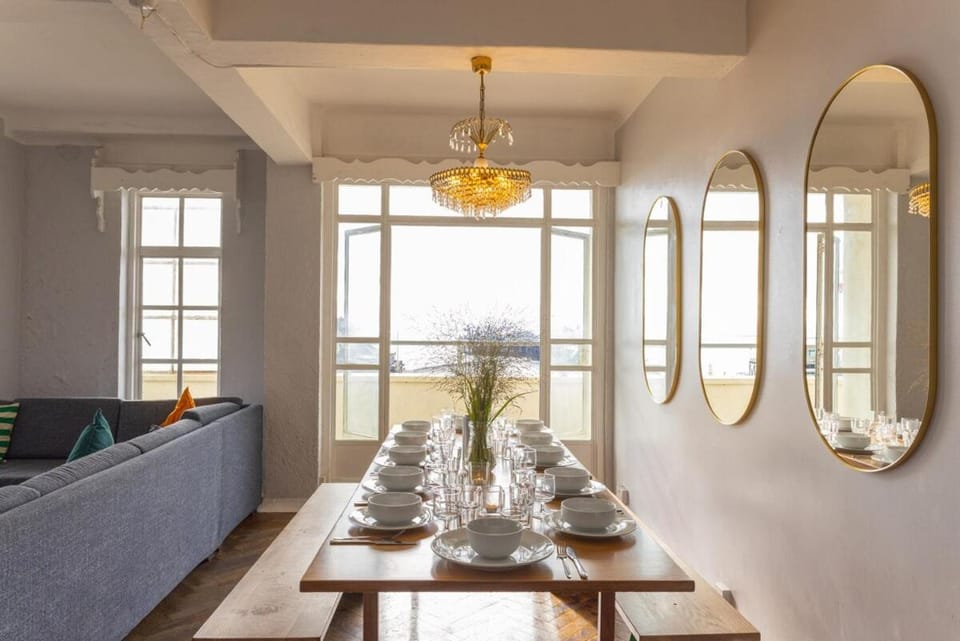 Pier View Apartment 1 by Brighton Holiday Lets Apartment in Brighton