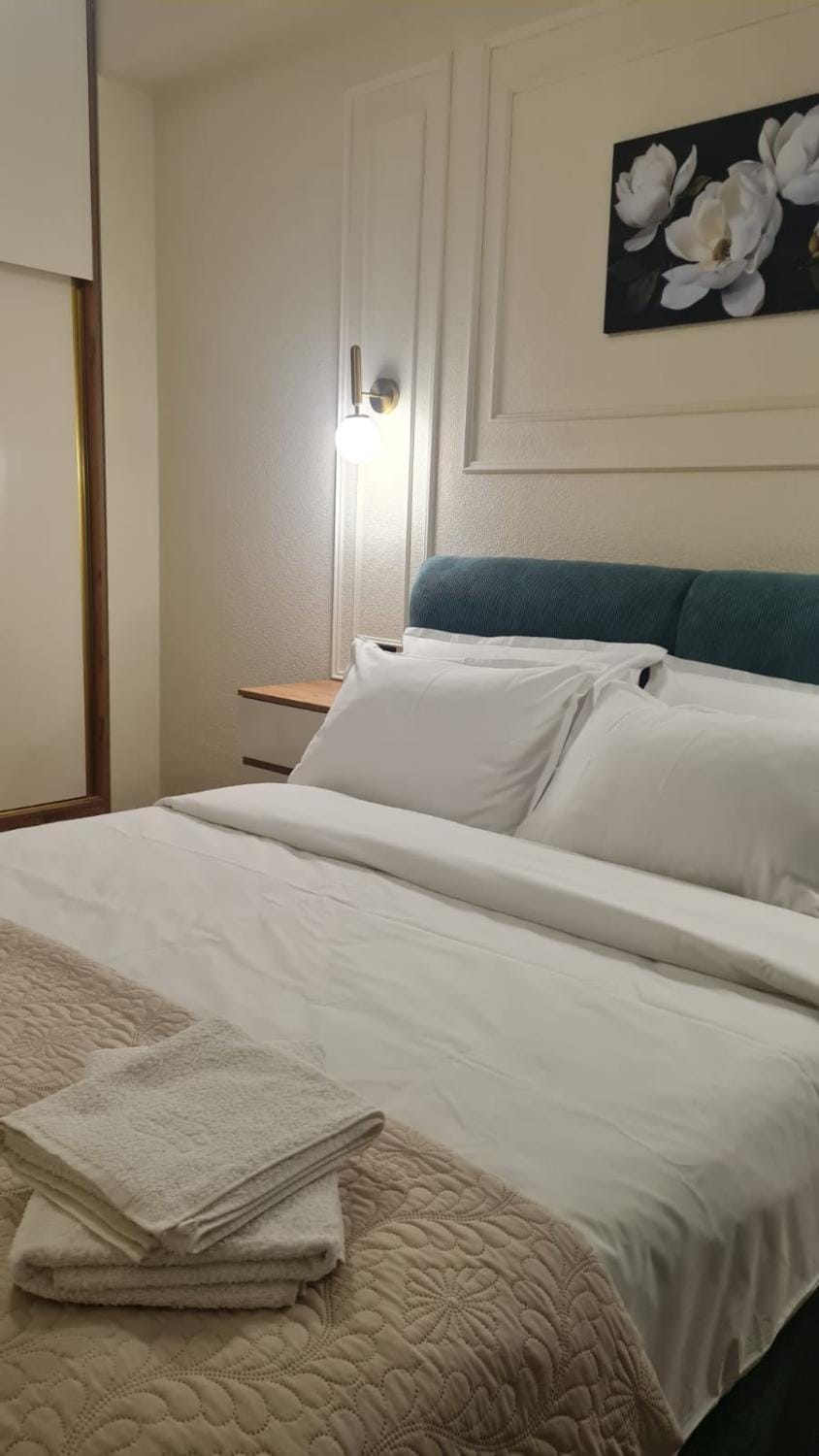Modern 2BR Apartment with Big Balcony and Free Parking near Goodwill Apartment in Tbilisi, Georgia