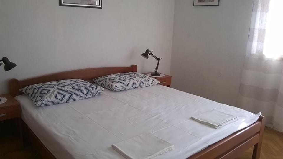 Apartments Rade Apartment in Stari Grad