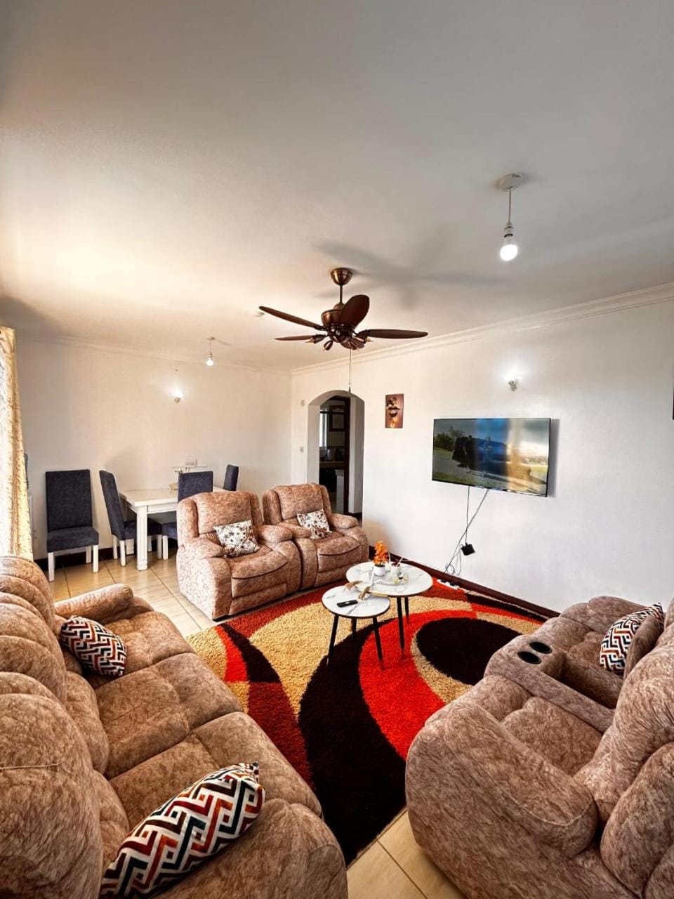 Royal Apartments Bed and Breakfast in Mombasa County