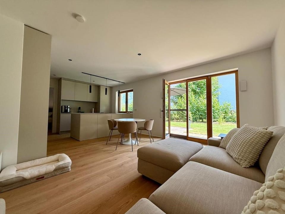 Bergzeit in Schliersee, Luxus, Terrasse & Garten Apartment in Schliersee