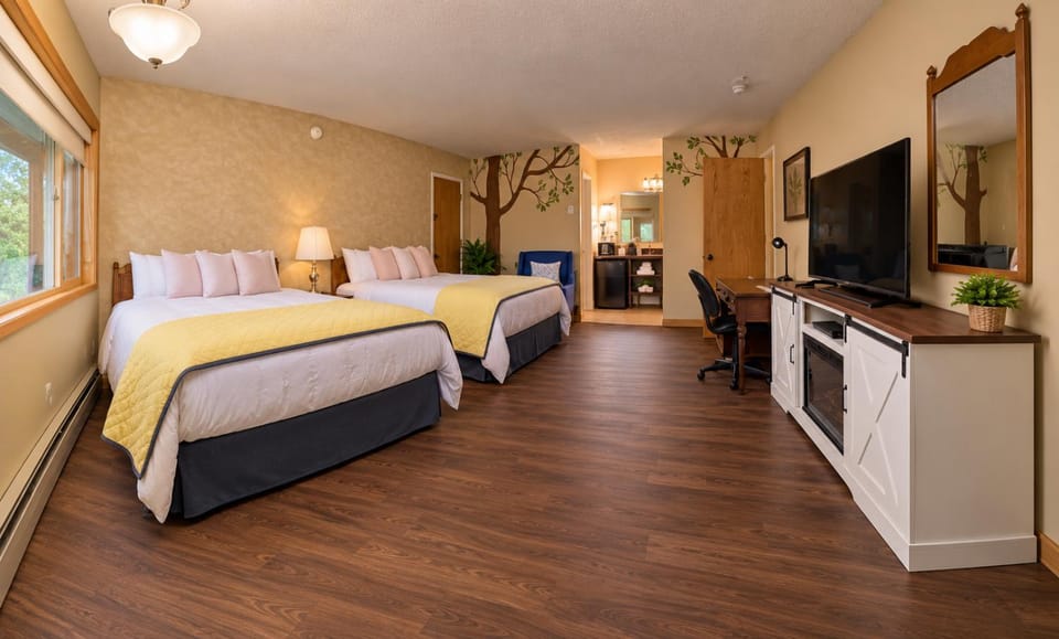 Laguna Vista Lodge, Historic Restaurant & Saloon Hotel in New Mexico