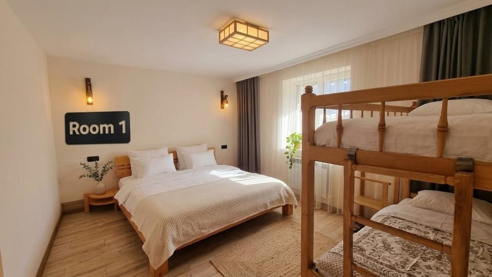 Sunshine , entire apartment,2BR, designed by Zark Apartment in Armenia