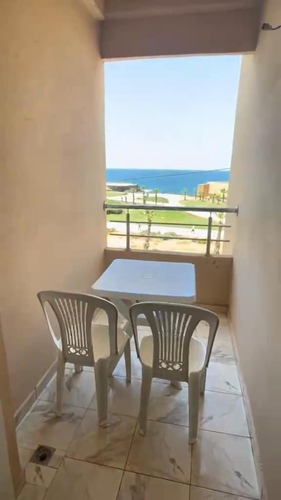 View (from property/room), Seating area, Dining area