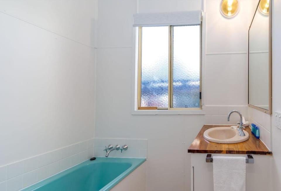 Retro Queenslander Urangan Cottage Near Beach House in Hervey Bay