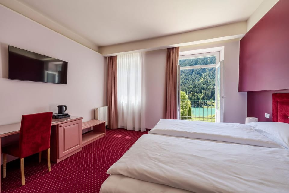 Bed, TV and multimedia, Coffee/tea facilities, View (from property/room), Balcony/Terrace, Bedroom