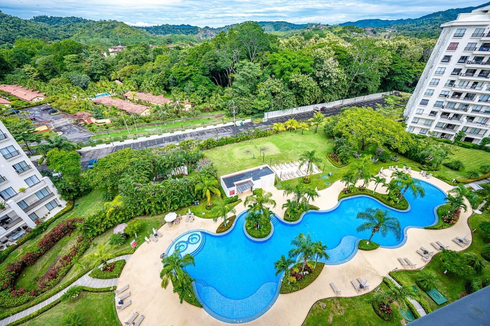 Bird's eye view, Garden, Mountain view, Pool view, Swimming pool