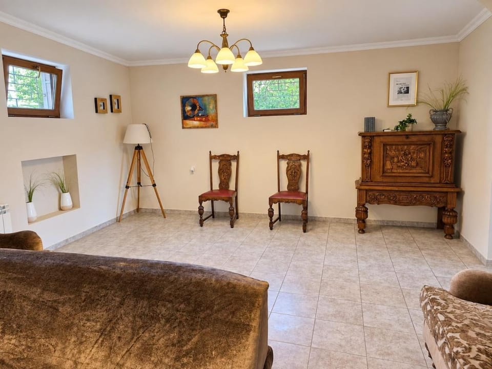 Room in Villa with Heated Pool in Tbilisi Center Bed and Breakfast in Tbilisi, Georgia