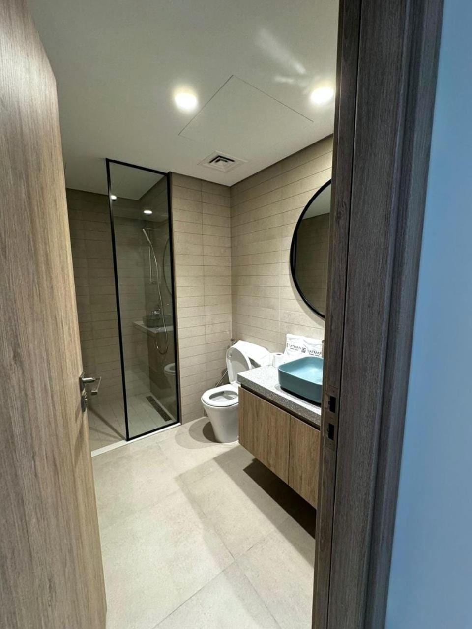 Luxury 1-Bedroom Apartment in Peninsula One Apartment in Dubai