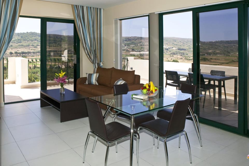 Shower, Toilet, Bathroom, Coffee/tea facilities, Balcony/Terrace, Kitchen or kitchenette, Living room, Seating area, Dining area, Bedroom, Garden view, Sea view, Swimming pool