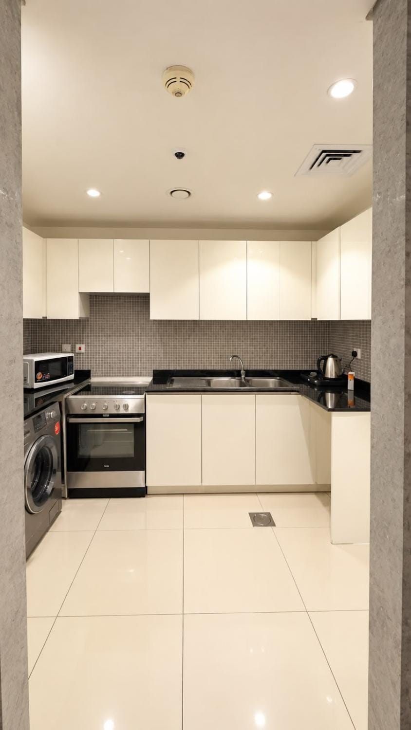 شقة بإطلاله بحرية في برج داماك الجوهرة 03 Apartment in Jeddah