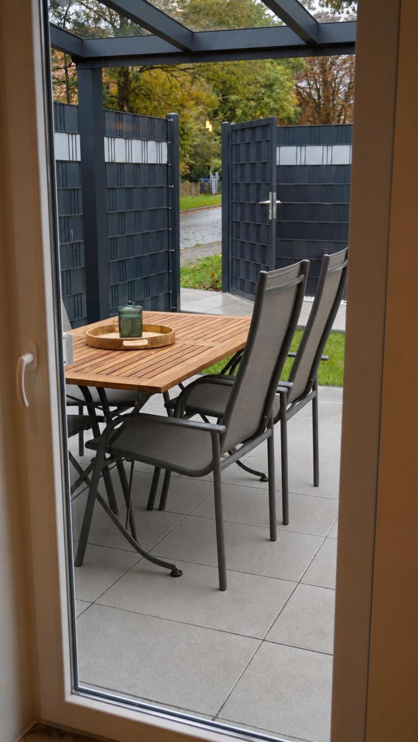 Patio, Day, Balcony/Terrace, Dining area
