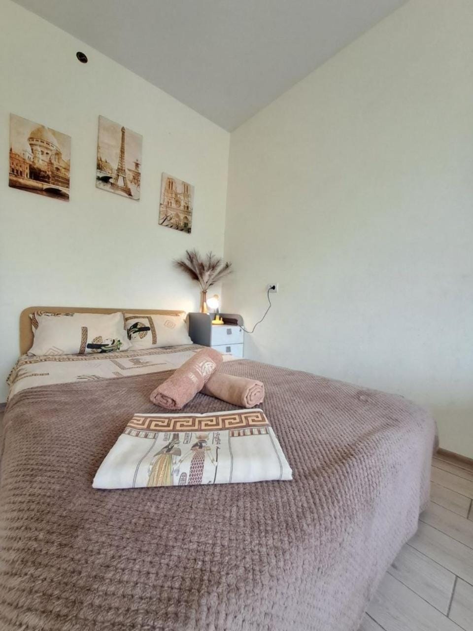 Наука 92 1 кімнатна квартири Apartment in Dnipro