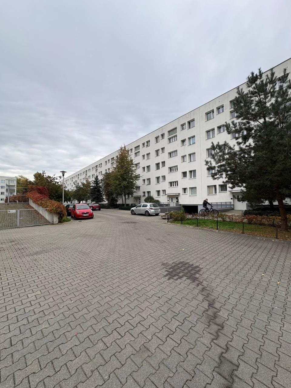 Lumina I 3-room Apt with Balcony I Praskie Koneser Apartment in Warsaw