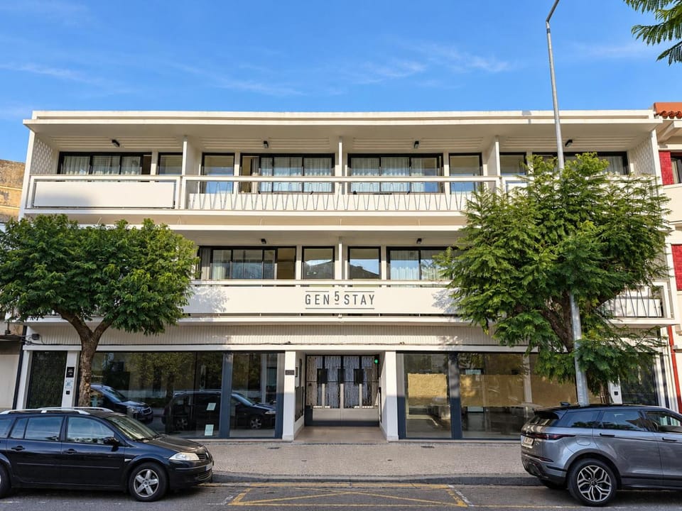 Property building, Facade/entrance