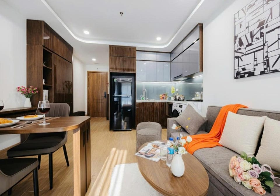 Wisteria Living - Stylish Hanoi Stay Apartment in Hanoi