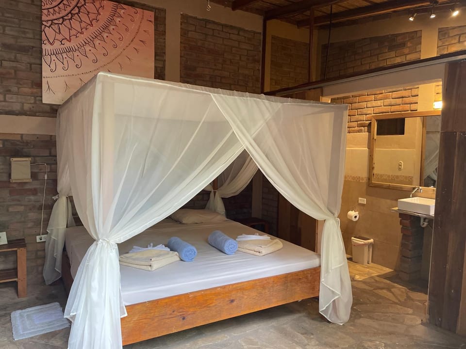 Bed, Photo of the whole room, towels