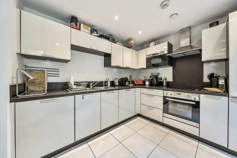 Nice apartment 3 bedrooms in SE16 Apartment in London Borough of Southwark