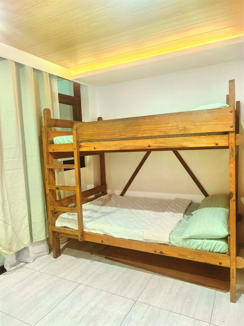 Bed, Bedroom, bunk bed