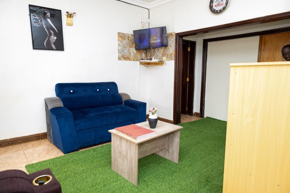 ECO HEAVEN GUESTHOUSE AND MASSAGE SPa MAKINDYE Bed and Breakfast in Kampala