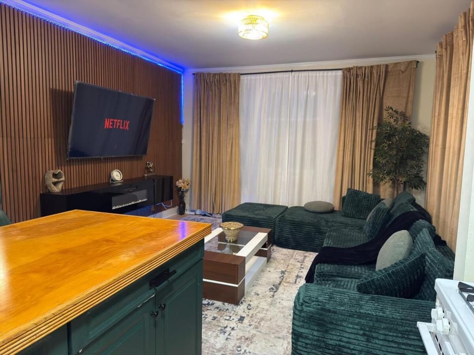 Luxurious Comfortable 1BR Apt Apartment in Lynn
