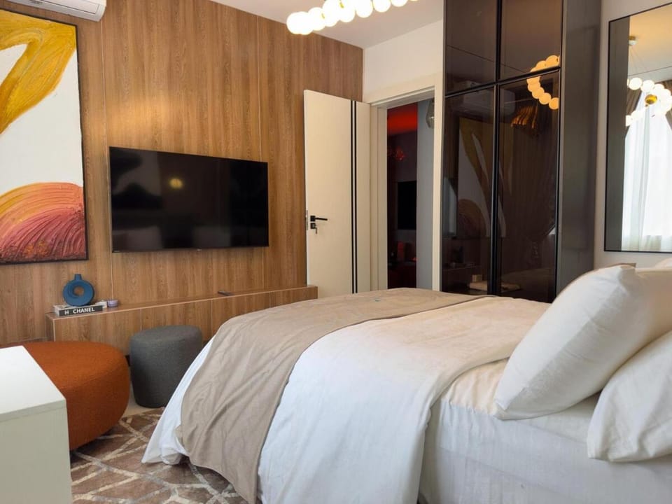 Orange luxe 1 Bedroom in Lekki with pool Apartment in Lagos, Nigeria