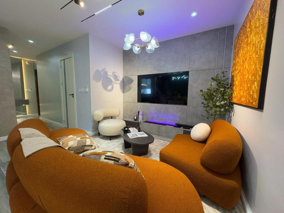 Orange luxe 1 Bedroom in Lekki with pool Apartment in Lagos, Nigeria