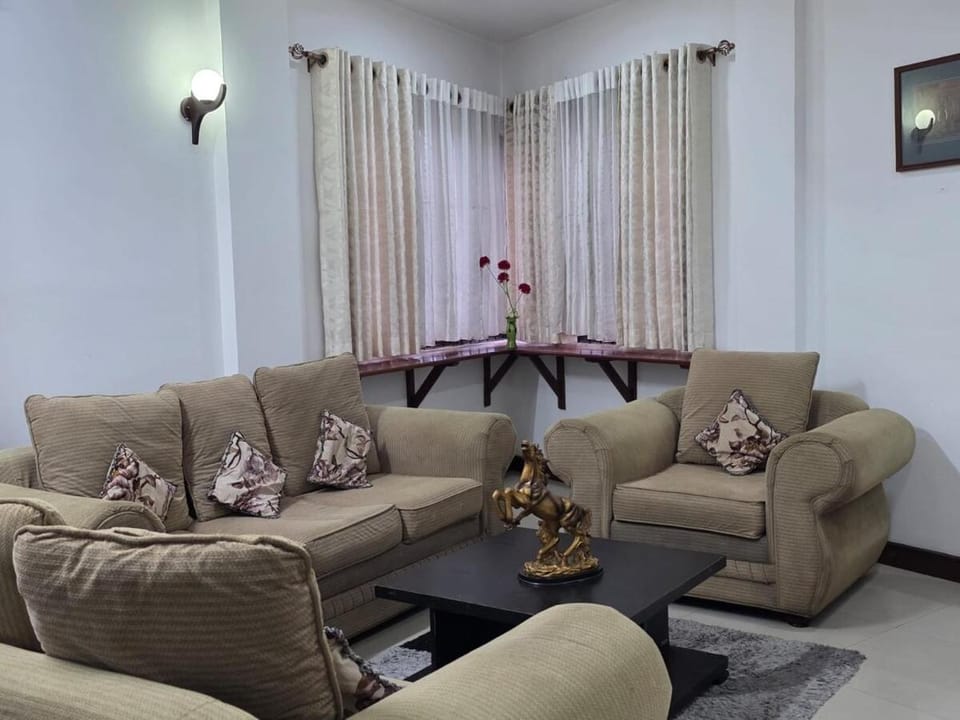 Elegant 3BR Apartment in Colombo 05 Apartment in Colombo