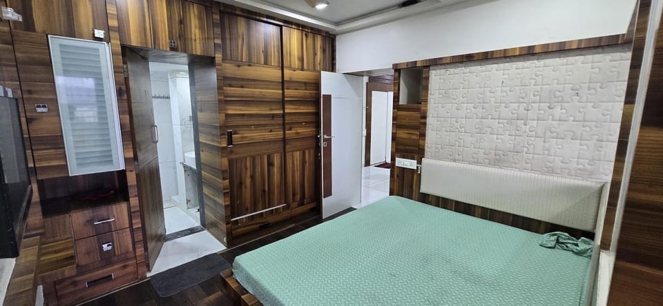 Spacious Ahmedabad Flat Private Balcony & Parking Apartment in Ahmedabad