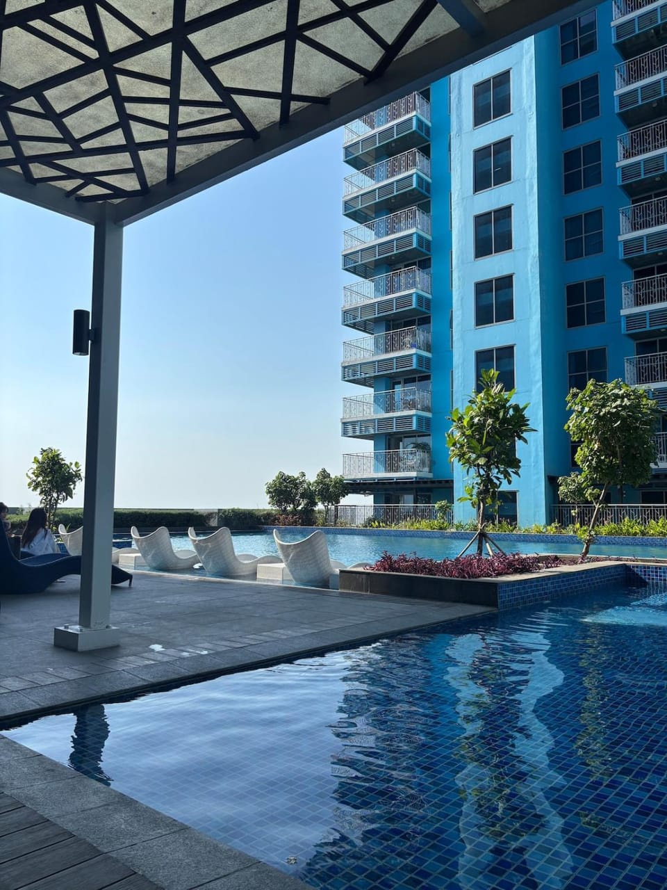 Pool Access with Okada view in Bayshore 2 Apartment in Pasay