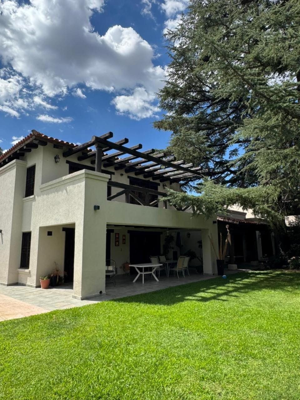 Off site, Garden