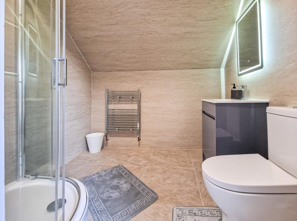Shower, Bathroom