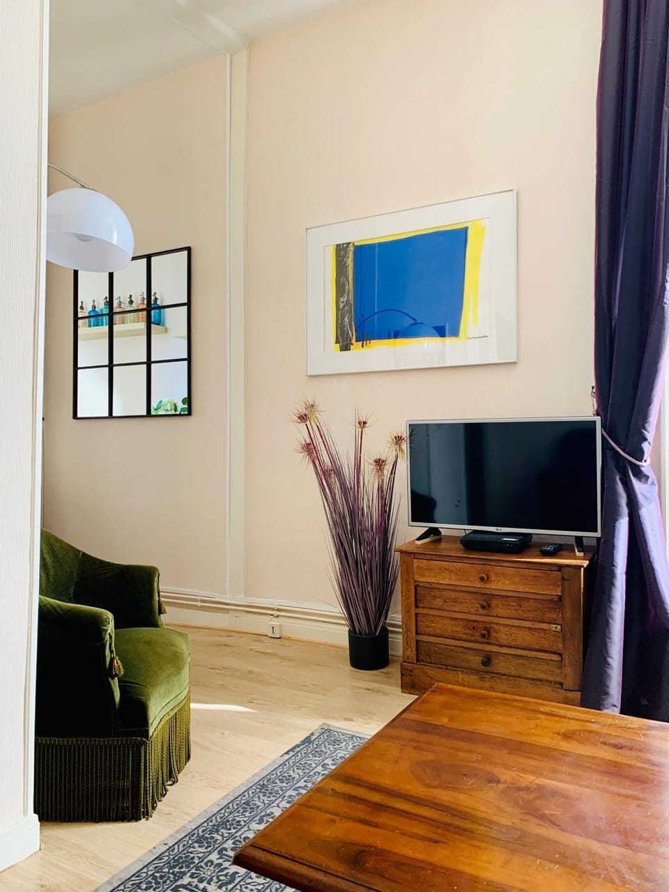 Property building, Living room