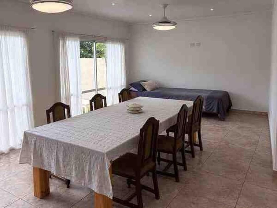 Alquilo monoambiente visita del Papa Apartment in Luján