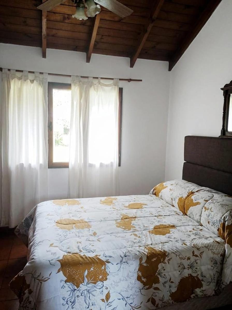 duplex alquiler visita del papa House in Luján
