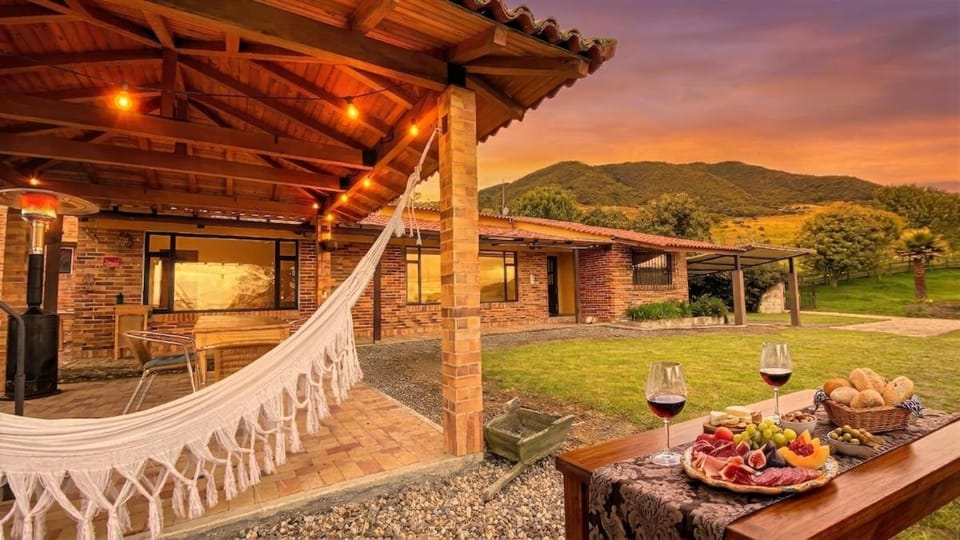 Private Hacienda for Disconnection, Campfire and Horses House in Cundinamarca, Colombia