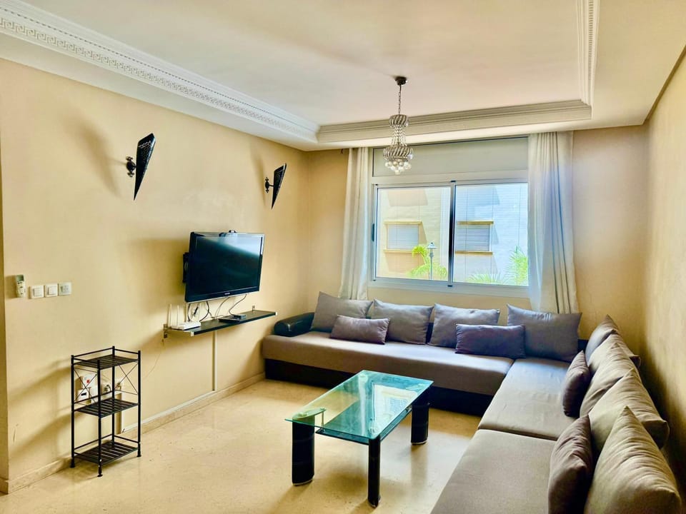 Communal lounge/ TV room, TV and multimedia, Living room, Seating area