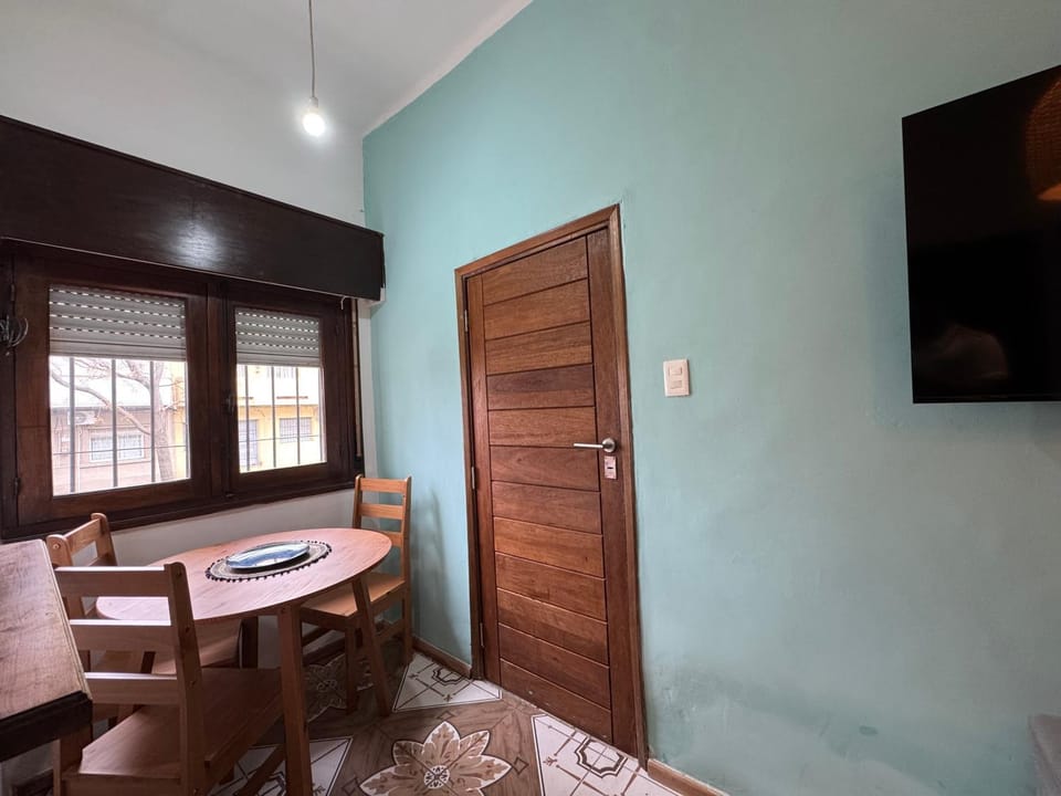 Apartamento entero para 4 Personas 2 Dormitorios Cerca del Estadio Centenario Apartment in Montevideo Department, Uruguay