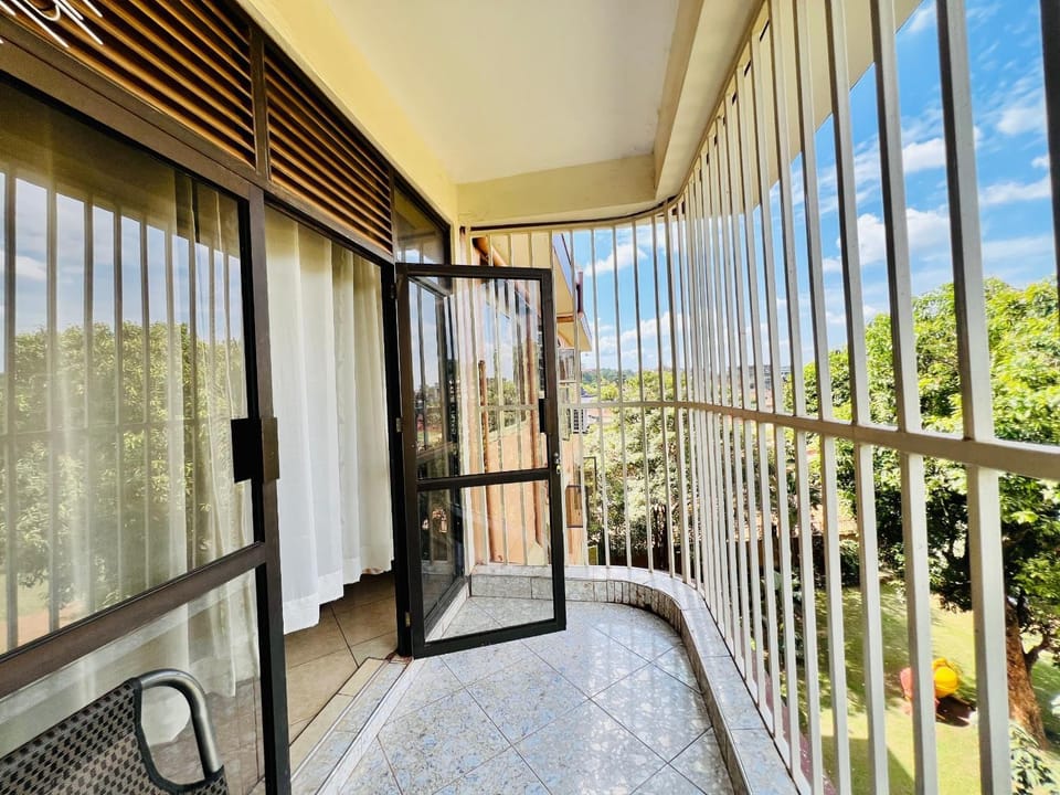 Valz apartments Bed and Breakfast in Kampala