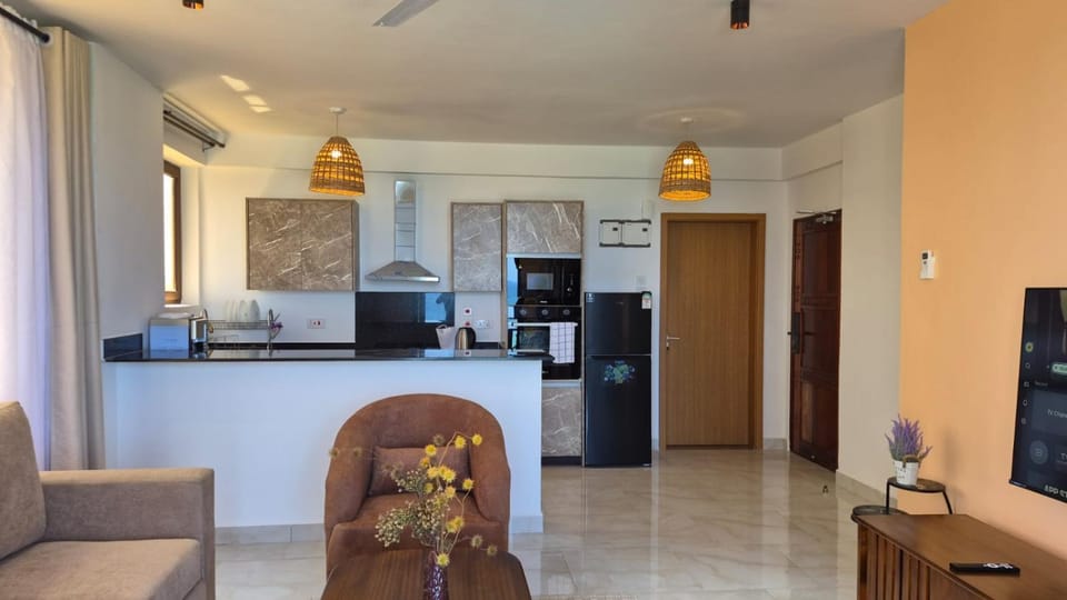 Calm Harbor - Sandy Shores Apartment in Kenya