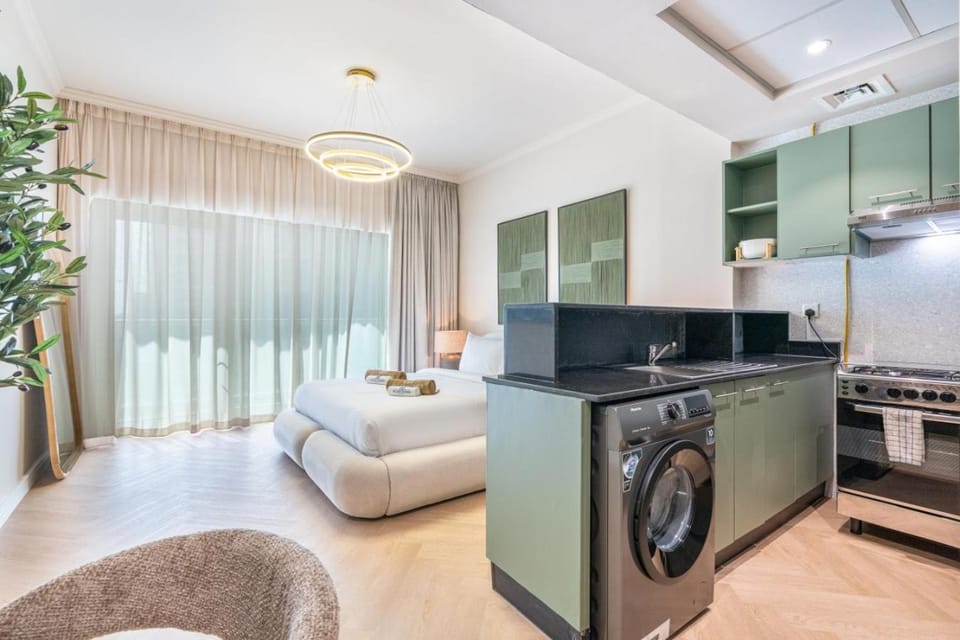 Bed, TV and multimedia, Kitchen or kitchenette, Living room, Photo of the whole room, Bedroom, oven, pet friendly, stove, toaster