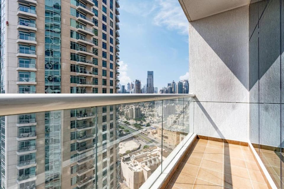 Property building, Day, View (from property/room), Balcony/Terrace, City view