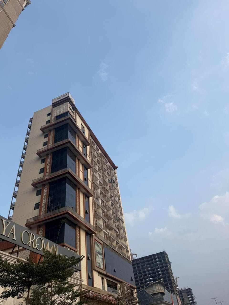Cosmo Stays -Fusion Ufairia Apartment in Noida