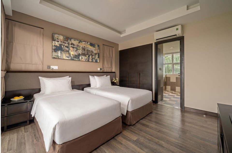 Bed, Bedroom, air conditioner