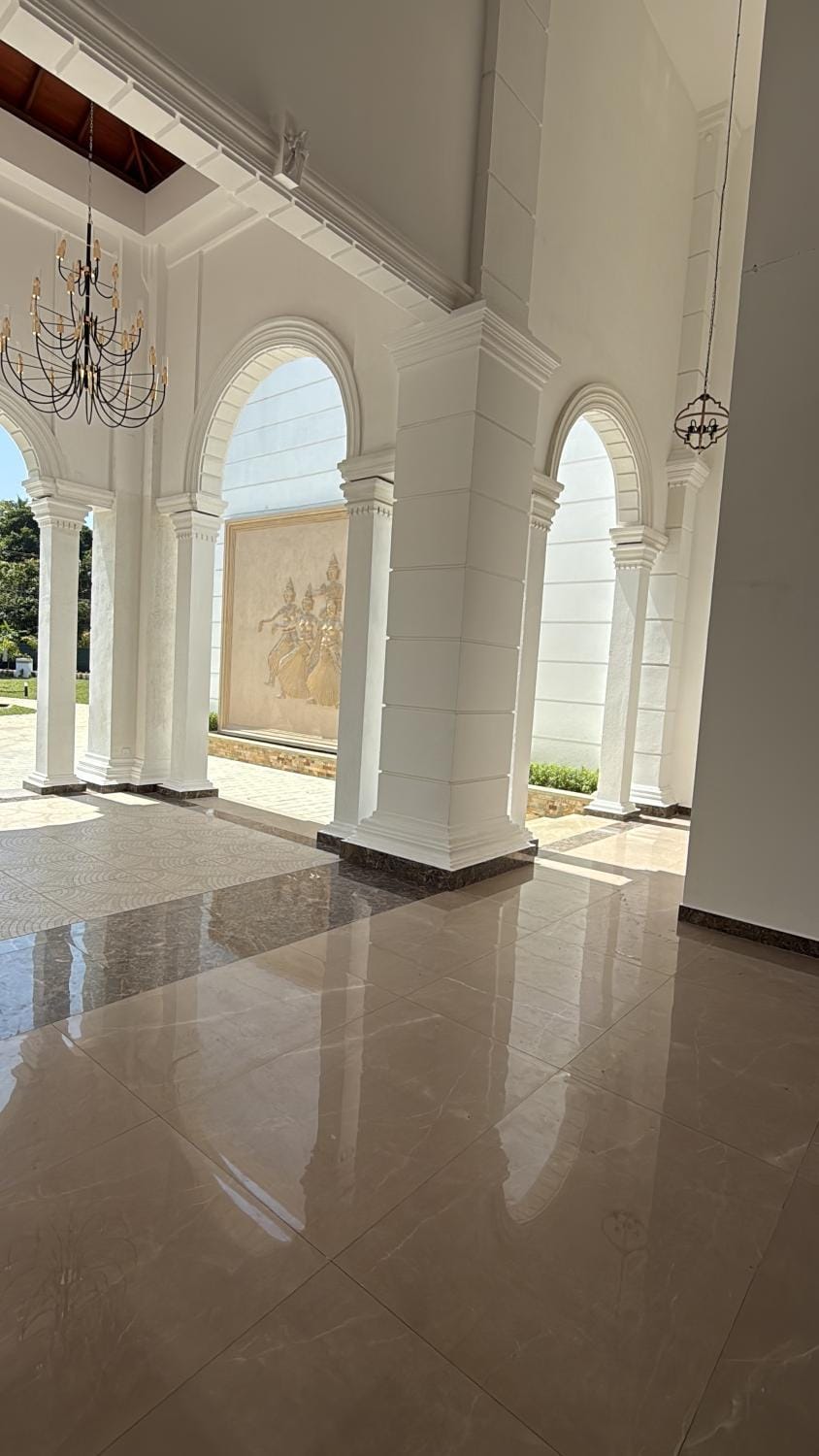 Waters Edge Hotel in Southern Province