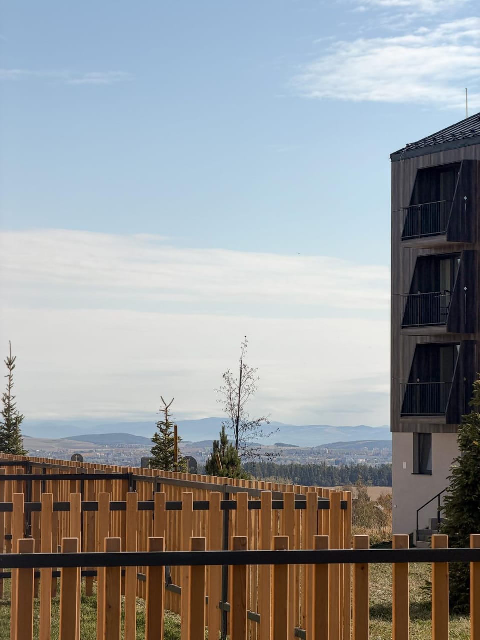 Balcony/Terrace, Mountain view
