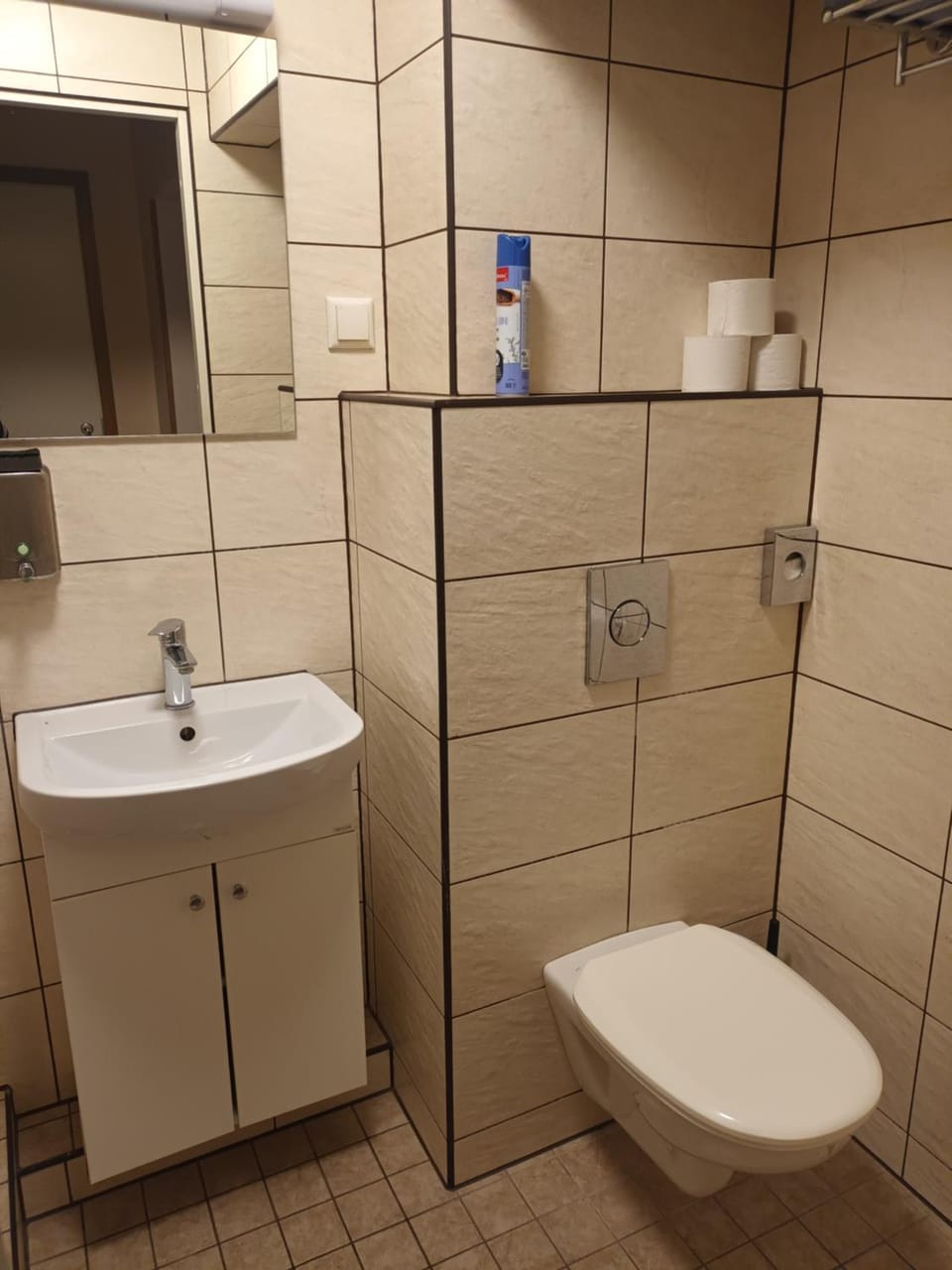 Toilet, Bathroom