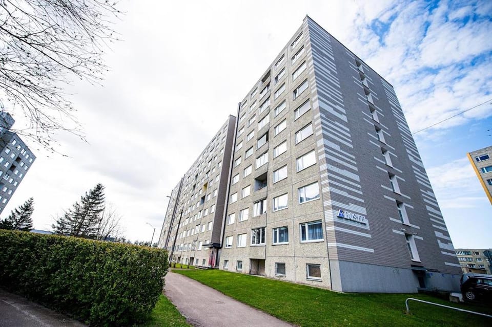 Property building, Neighbourhood